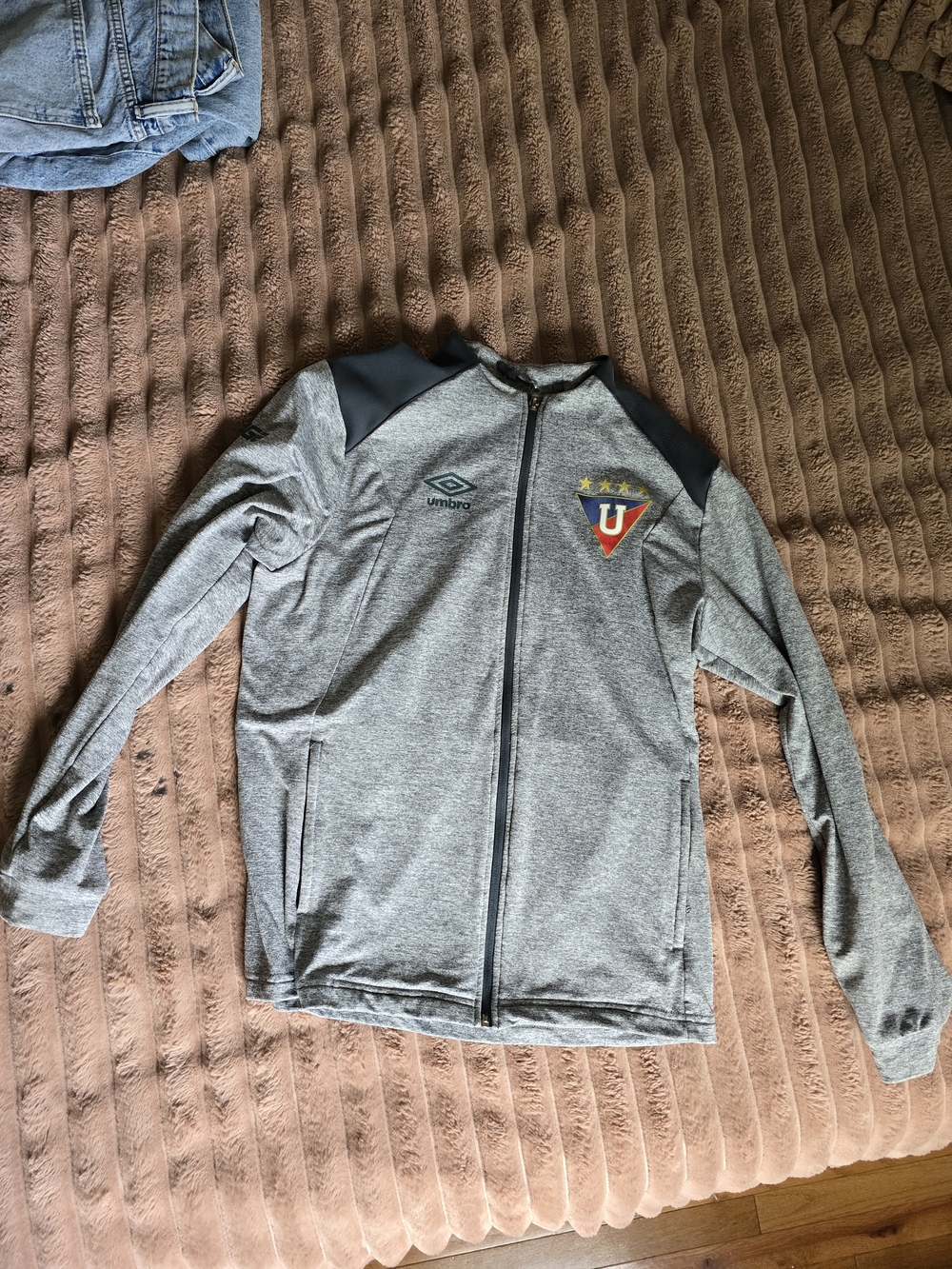 Vintage Umbro Liga De Quito Team Jacket